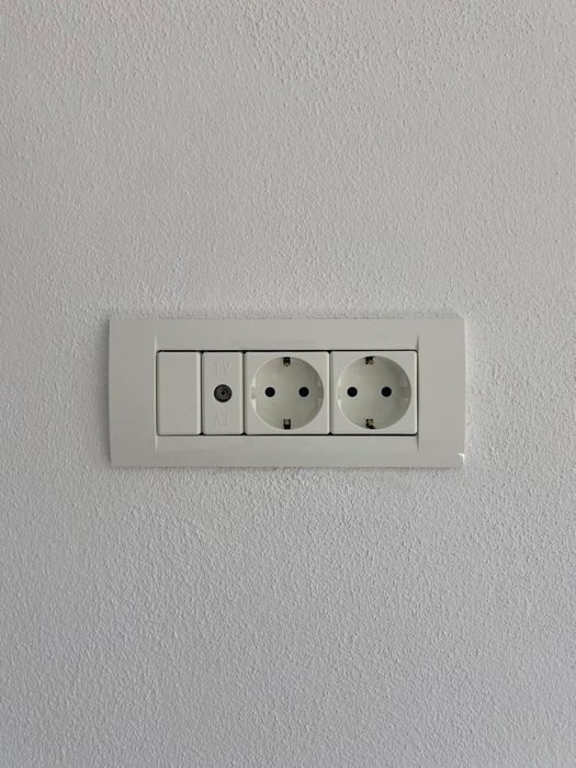 Electrician calificat.citiți descrierea pentru mai multe detalii!!!