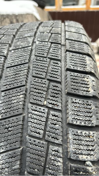 Продам шины в отоияном сост