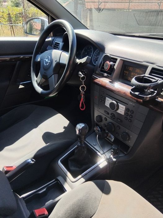 Vând Opel vectra C