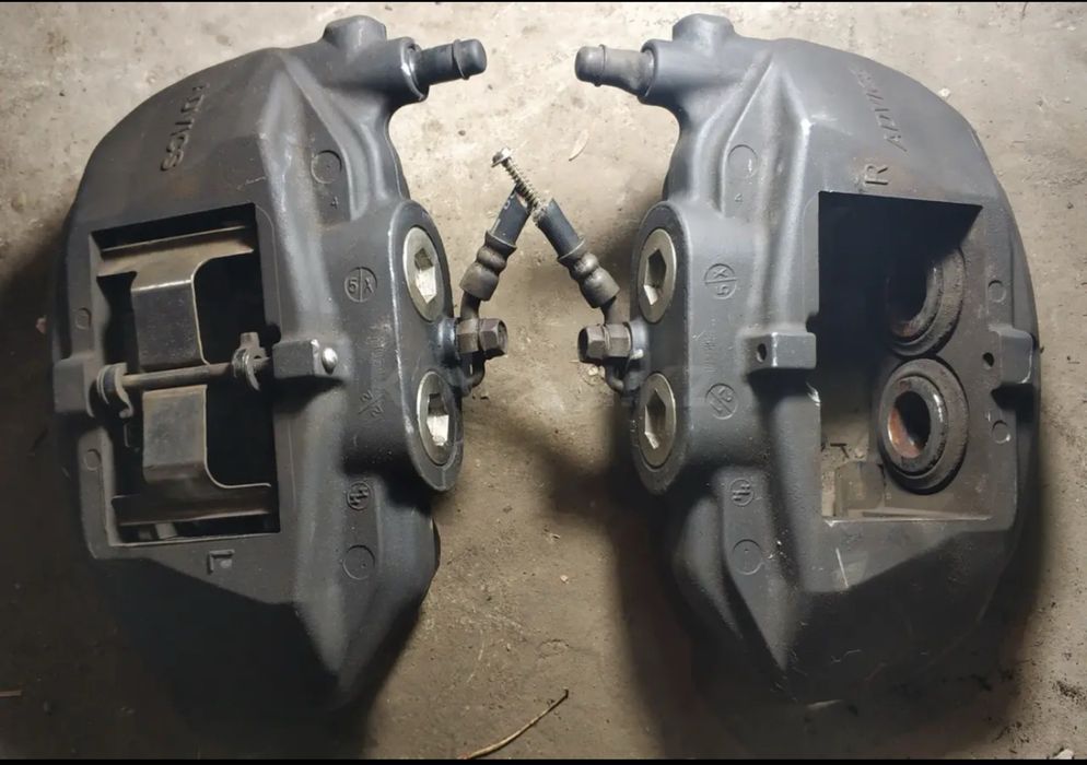 Суппорт передний лексус тоиота gs 190 crown