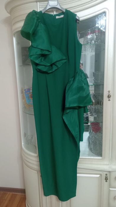 Вечернее платье одевала только один раз