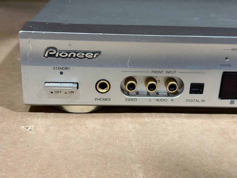 Ресийвър Pioneer VSX-C300 с дистанционно и колони