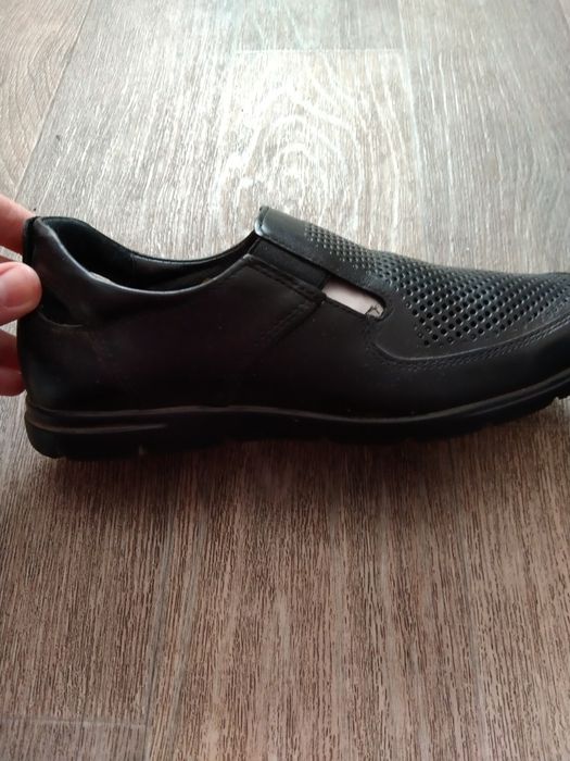 Продам кожанные туфли.