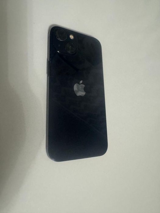 Продам айфон 13 б/у