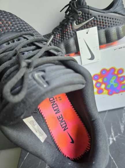 Nike Mind 002 Black Hyper Crimson (36-46 номер)