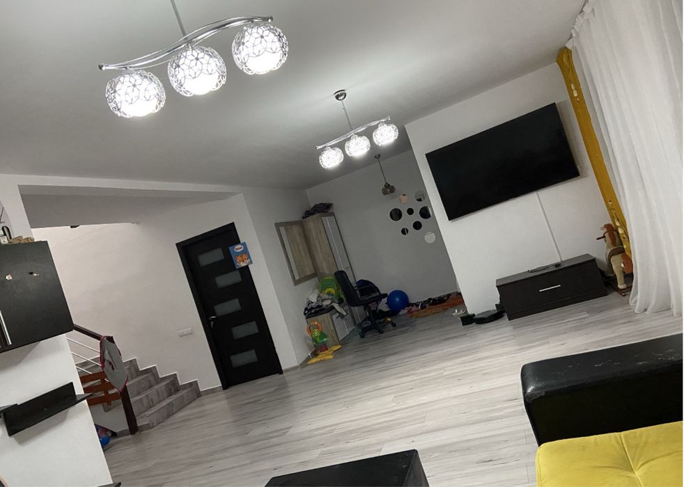 Casa in Aninoasa la 2 km de Targoviste