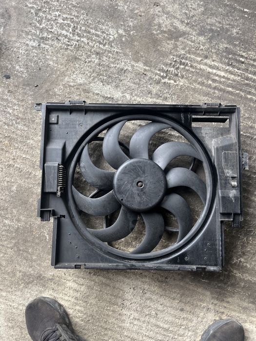 Електрическа перка бмв ф30 ф31 ф20 bmw f30 f31 f20 perka климатична