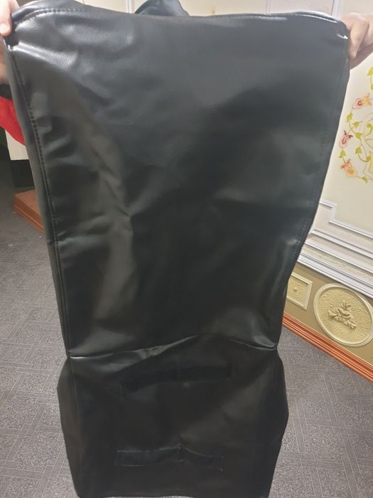 Компьютерные столы со стульями мониторы 22 и 18