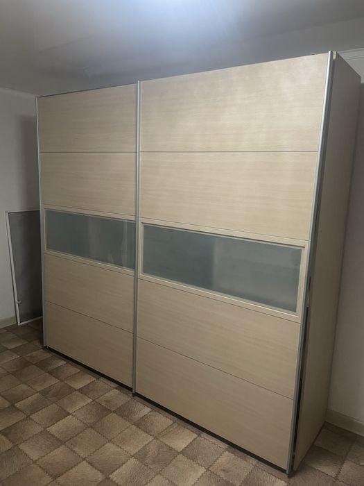 Продается шкаф купе