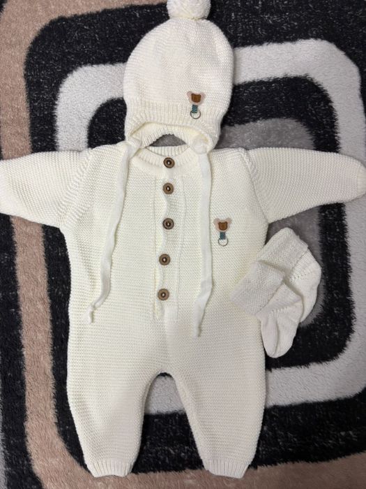 Продам детские костюмы