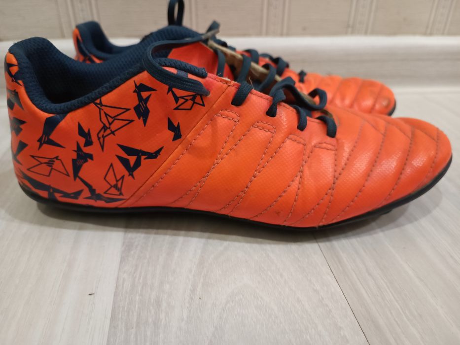 Продам бутсы и сороконожки