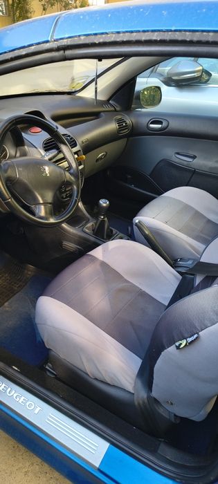 Vând Peugeot 206 cc