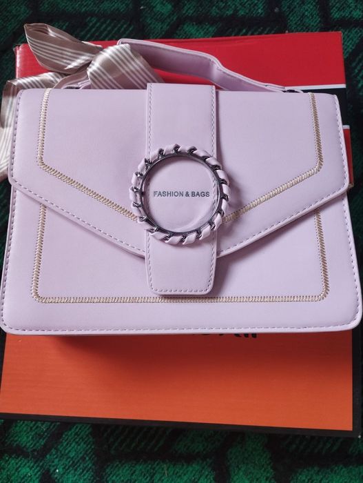 Ayol va qizlar uchun sumkalar