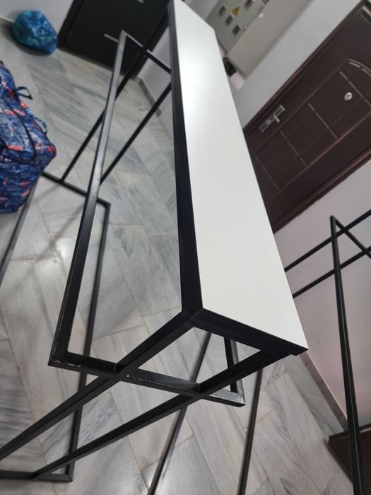 Мебель в магазин