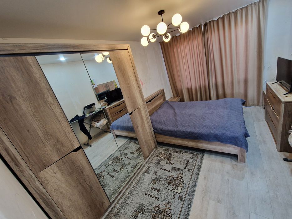 Гарнитур спальный с матрасом