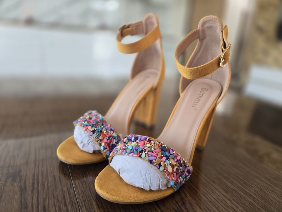 Дамски    сандали