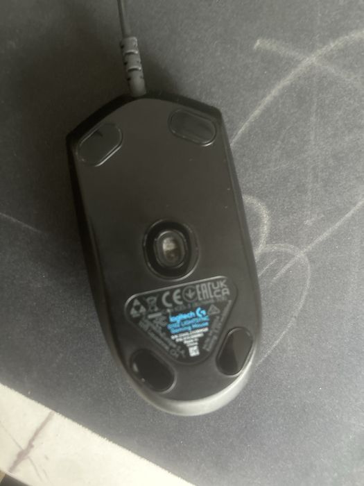 Продаю мышку Logitech g102