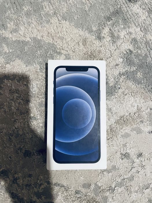 Продам айфон 12/ iphone 12