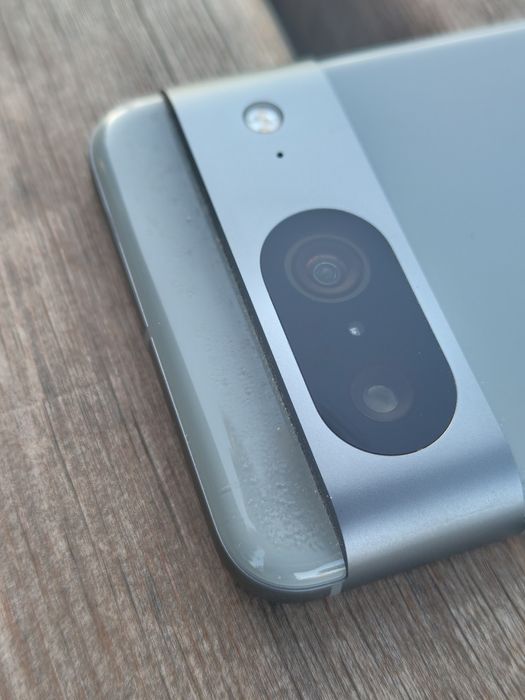 Продам Hazel Google Pixel 8 на 8/128 гб, версия анлок.