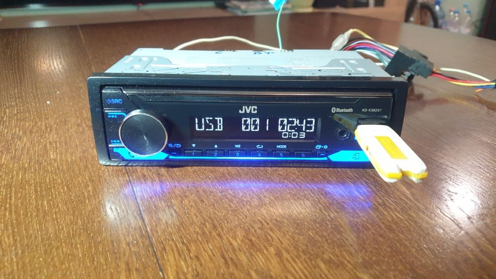 Авто плеър радио музика за кола  JVC  USB AUX Bluetooth  Блутут