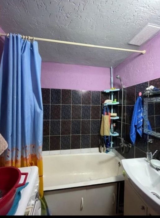 Продам 2. ком, кв 9-43