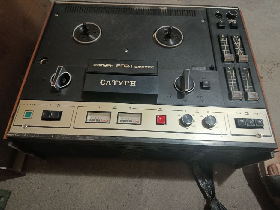 Патефон «Сатурн», модель 202-1