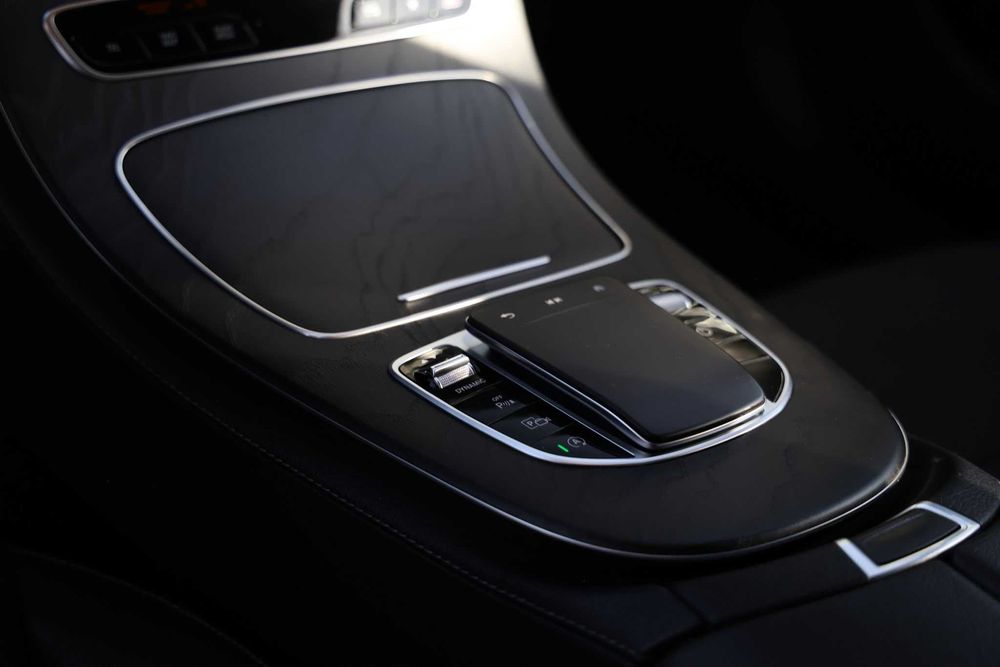 MERCEDES-BENZ E-Class 2022 — imagine 5