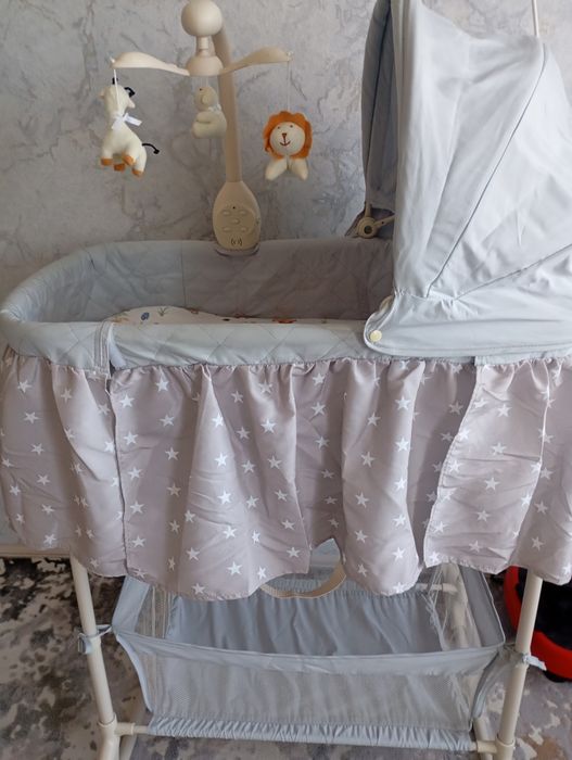 Продам колыбельную(кровать люлька) для ребенка