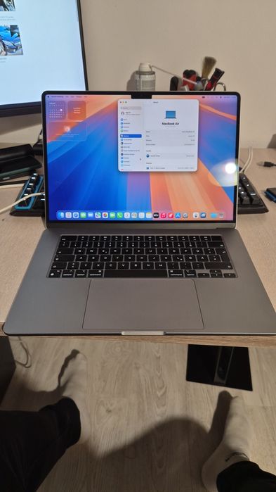 MacBok Air RETINA 2024 15inch M3 16GB 512GB SSD 122 cicluri 100% bat!