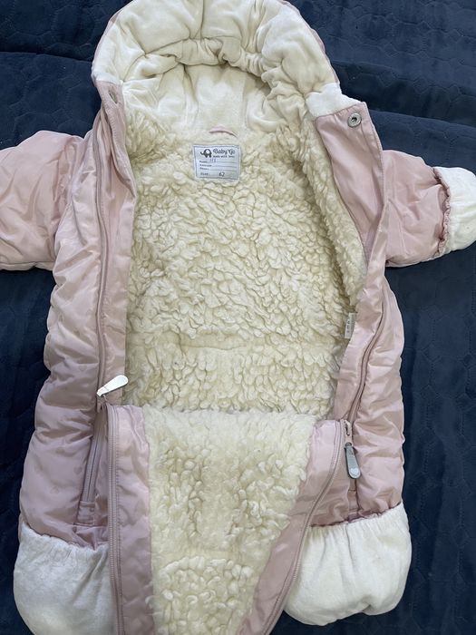 Продам комбинезон для новорожденных