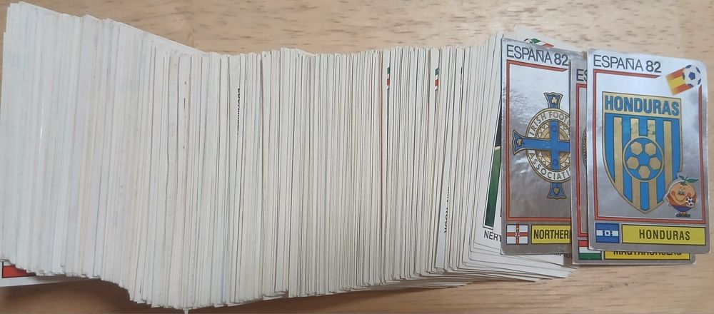 Лот 518 стикера Mexico 1986 Spain 1982 Panini Панини