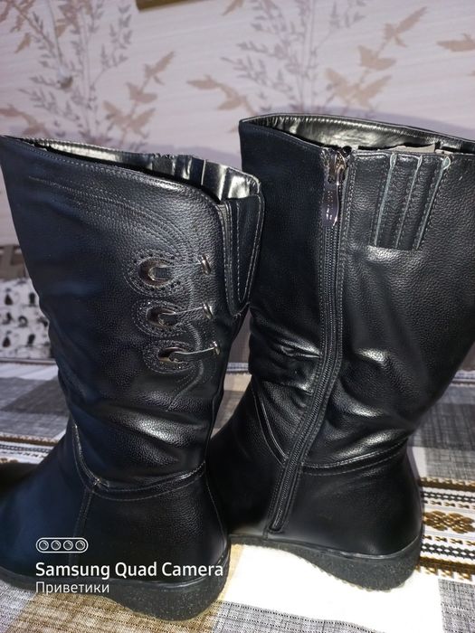Зимние сапоги, почти новые.