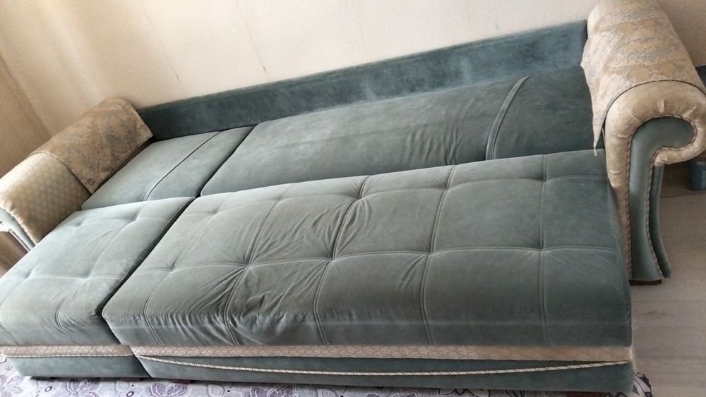 Диван сатылады .