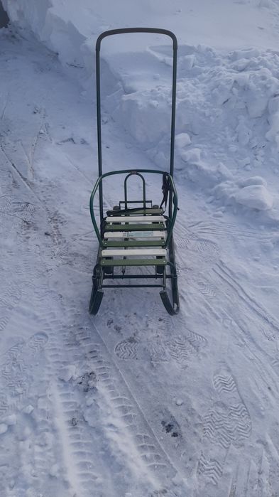 Продам санки детские