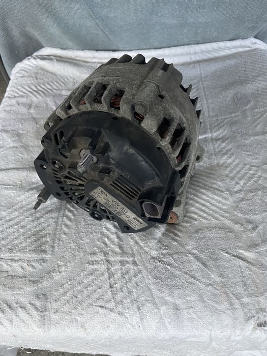 Alternator de curent pentru Audi, Vw, T5
