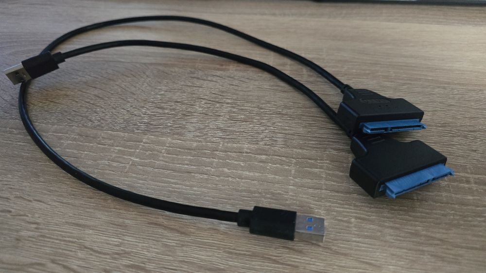 Adaptoare USB to SATA