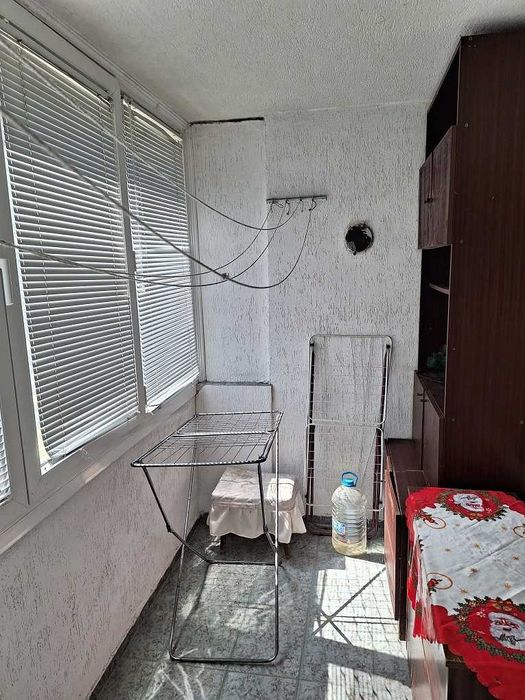 Дава се под наем Тристаен апартамент в София, Връбница 1 - 100 кв.м за 499 € - Снимка #12