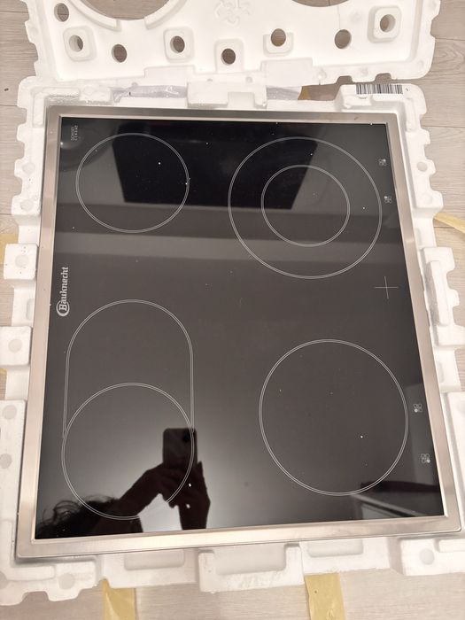 Vand doua plite Bauknecht