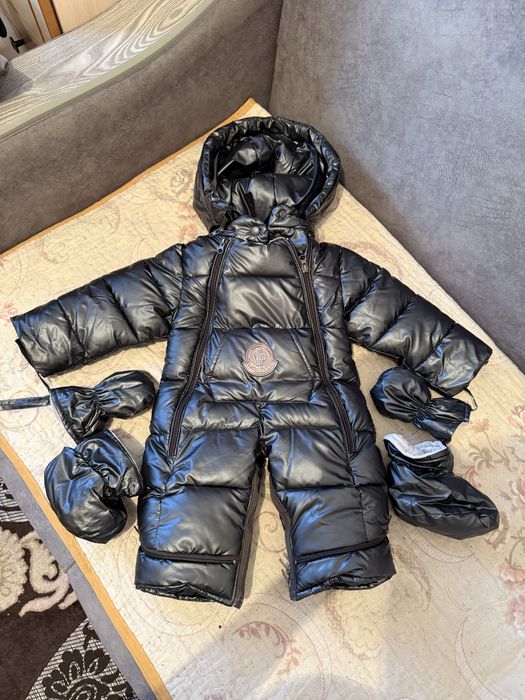 Продается детский комбинезон