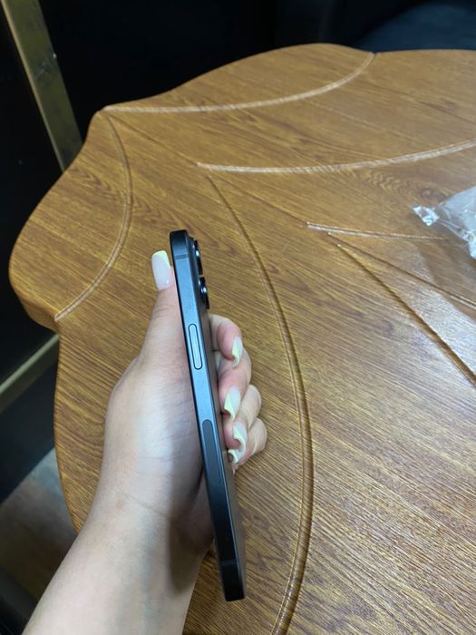 Айфон 15 срочно продам