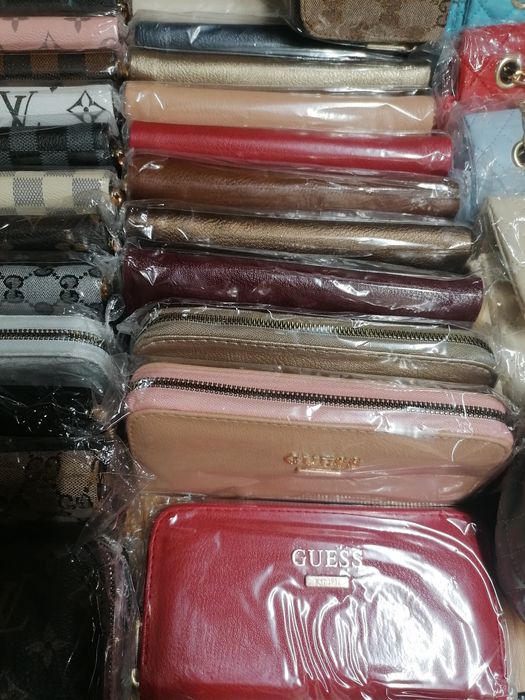 Portofel Guess /Louis vuitton