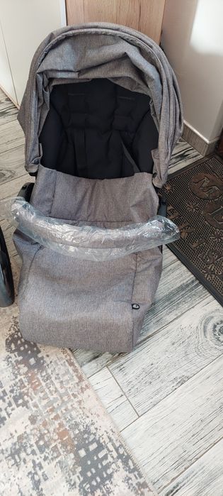 Бебешка количка,