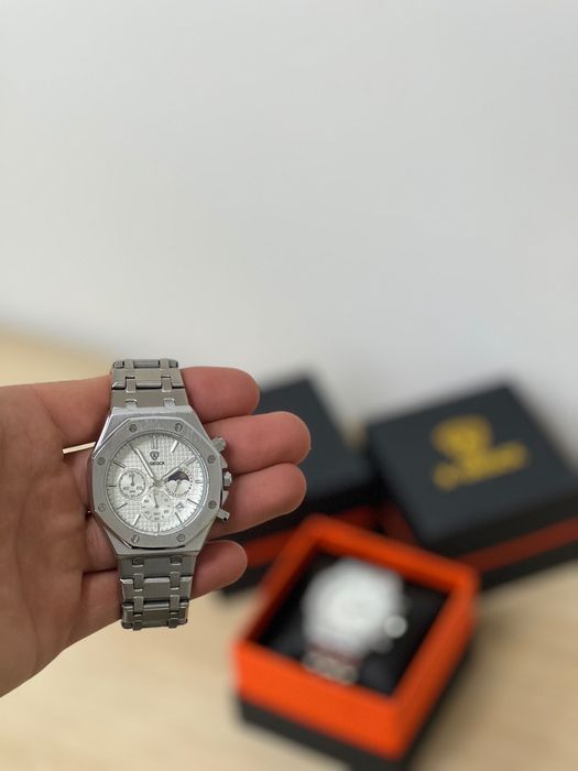 Стильни мъжки часовник