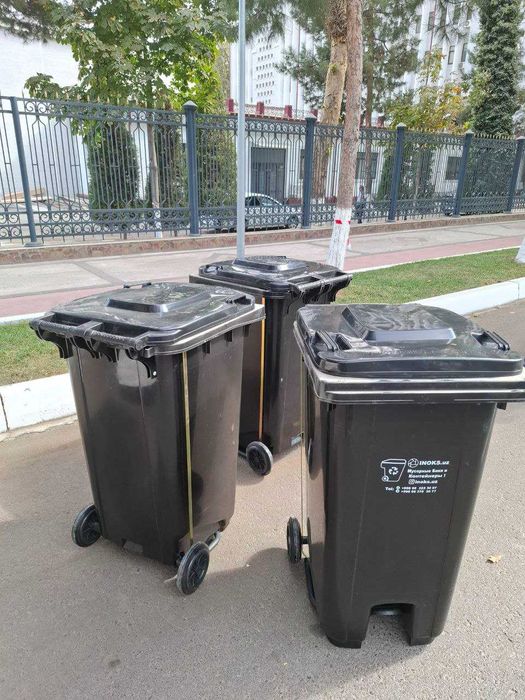 Мусорный бак урна для мусора