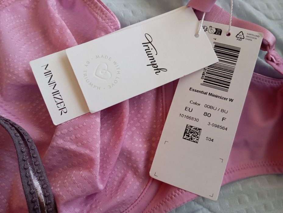 Сутиени на Triumph u Chantelle, нови