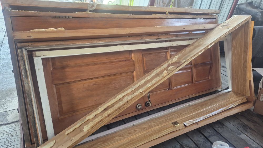 Продам деревянные межкомнатные двери