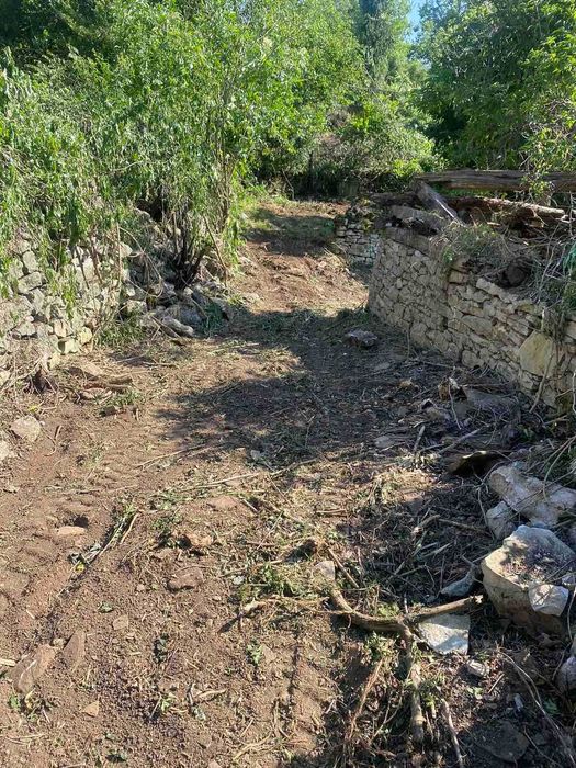 ДВОРНО МЯСТО С ПАНОРАМА В С. КАЗАЧЕВО, ОБЛ. ЛОВЕЧ