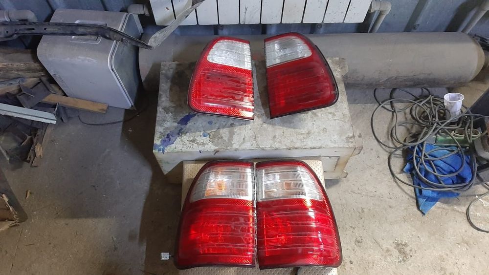 Фонари на Lexus  470 LX