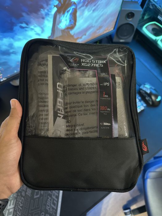 AsusRog Strix XG27ACS 180hz