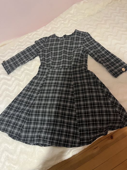 Продавам нова рокля